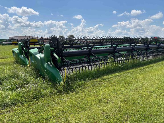 Used 2023 John Deere RD35F Combine Platforms at Koenig Equipment in Anna, OH - Photo6