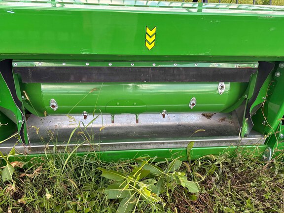 Used 2023 John Deere RD35F Combine Platforms at Koenig Equipment in Anna, OH - Photo8
