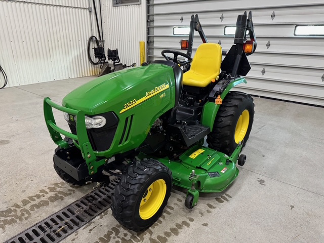 2011 John Deere 2320 Image 1