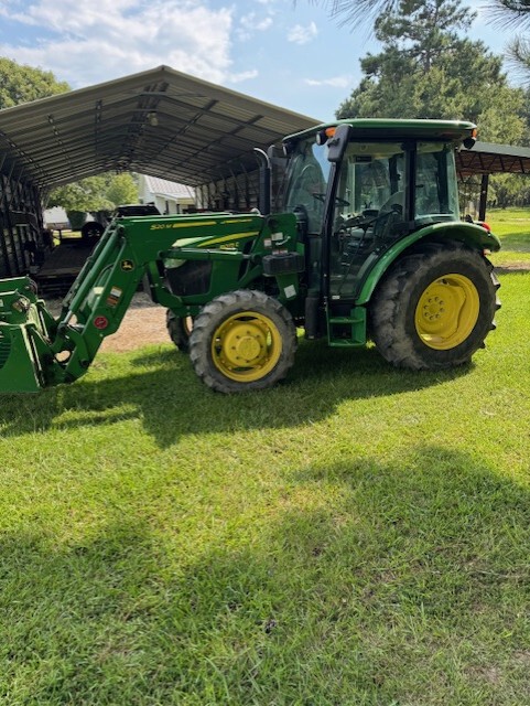 2018 John Deere 5075E Image 1