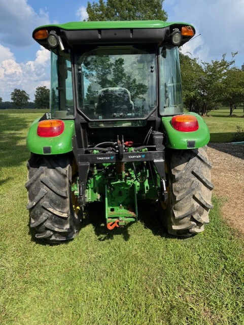 2018 John Deere 5075E Image 3
