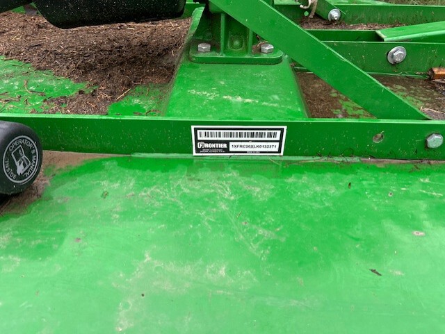 2019 John Deere 2038R Image 7