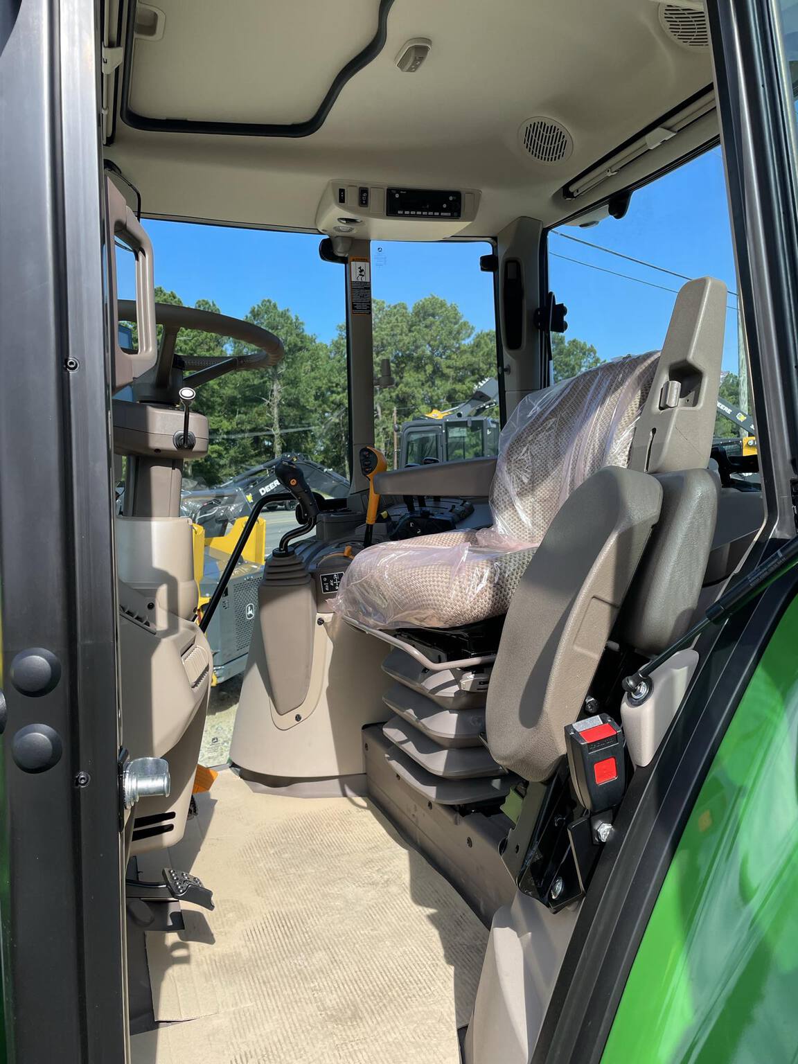 2025 John Deere 6M 125 Image 10
