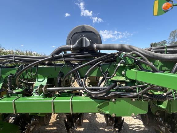 Used 2013 John Deere 1790 Planters: Drawn at Koenig Equipment in Anna, OH - Photo12