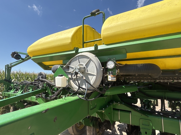 Used 2013 John Deere 1790 Planters: Drawn at Koenig Equipment in Anna, OH - Photo41
