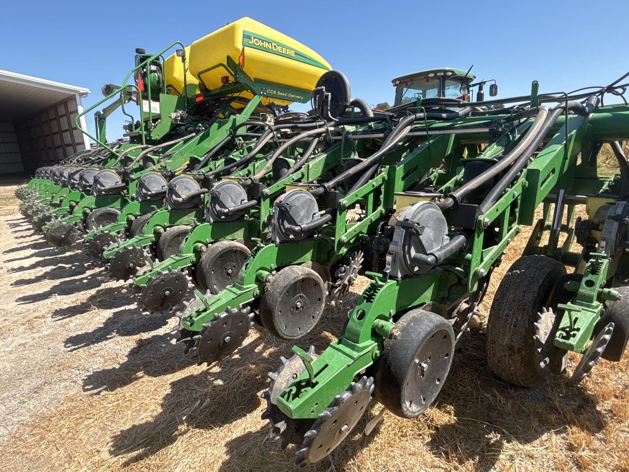 Used 2013 John Deere 1790 Planters: Drawn at Koenig Equipment in Anna, OH - PhotoXL0