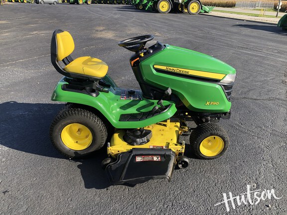 Photo of 2017 John Deere X390