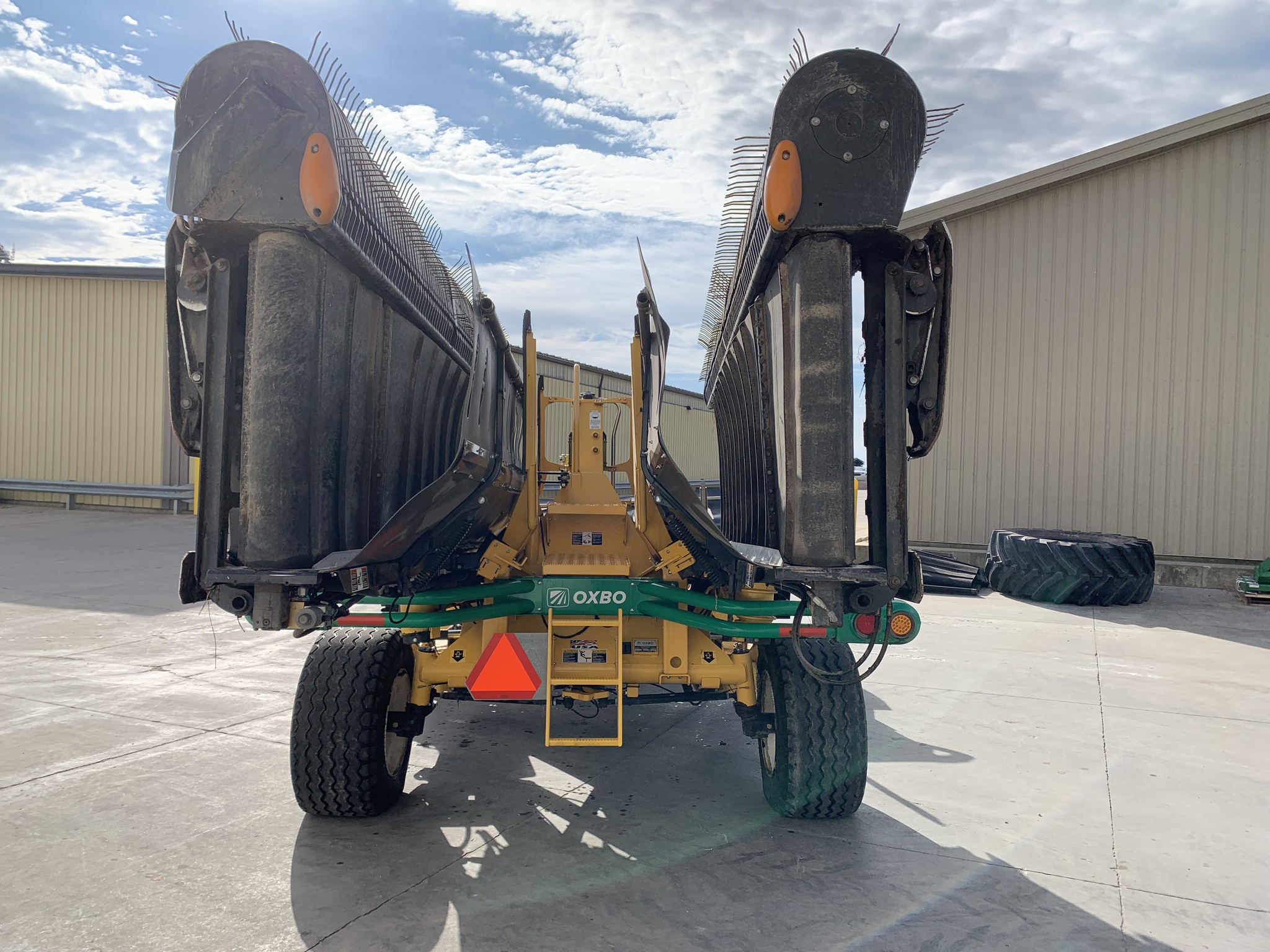 2021 Oxbo 2340 Image 4