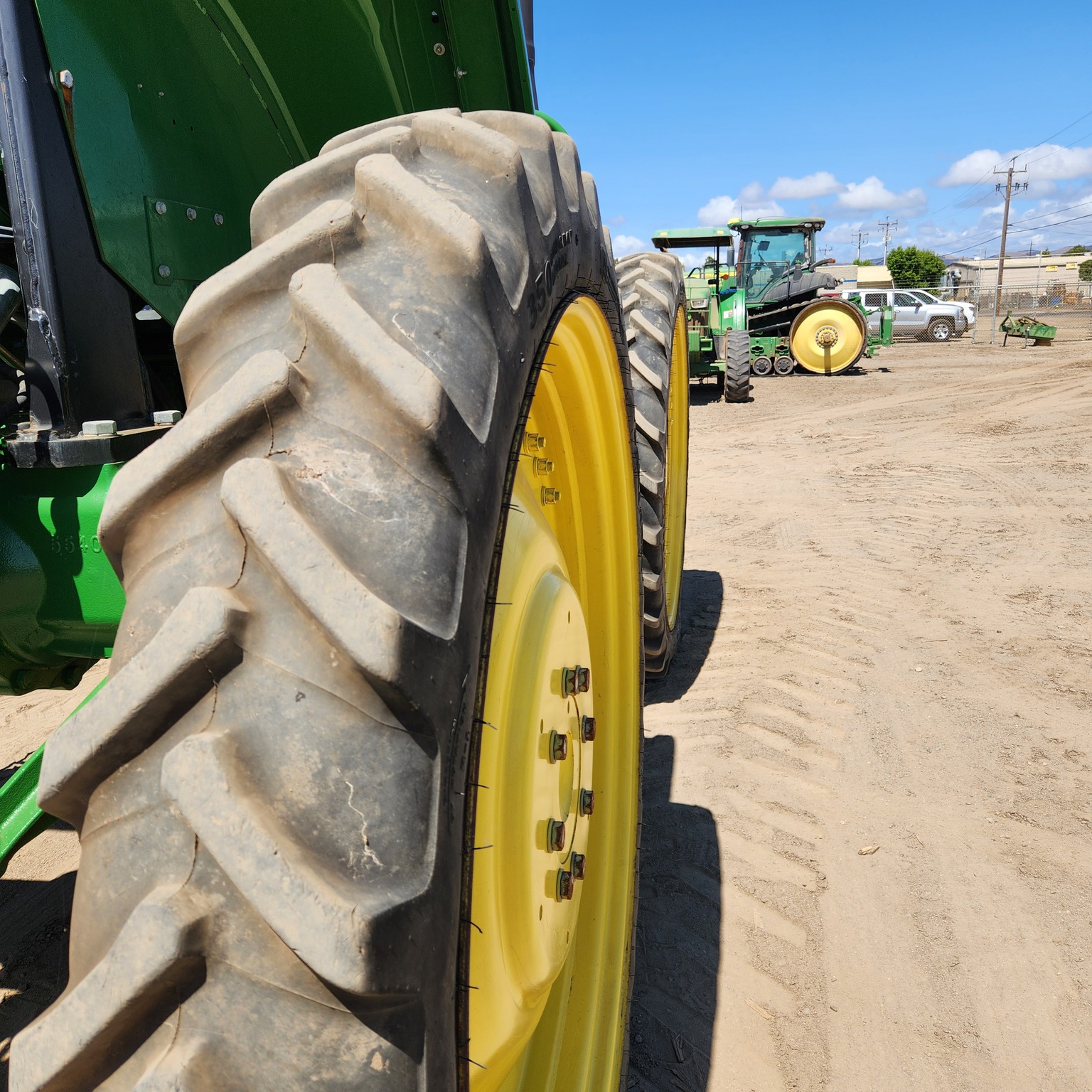 2022 John Deere 6120E Image 9