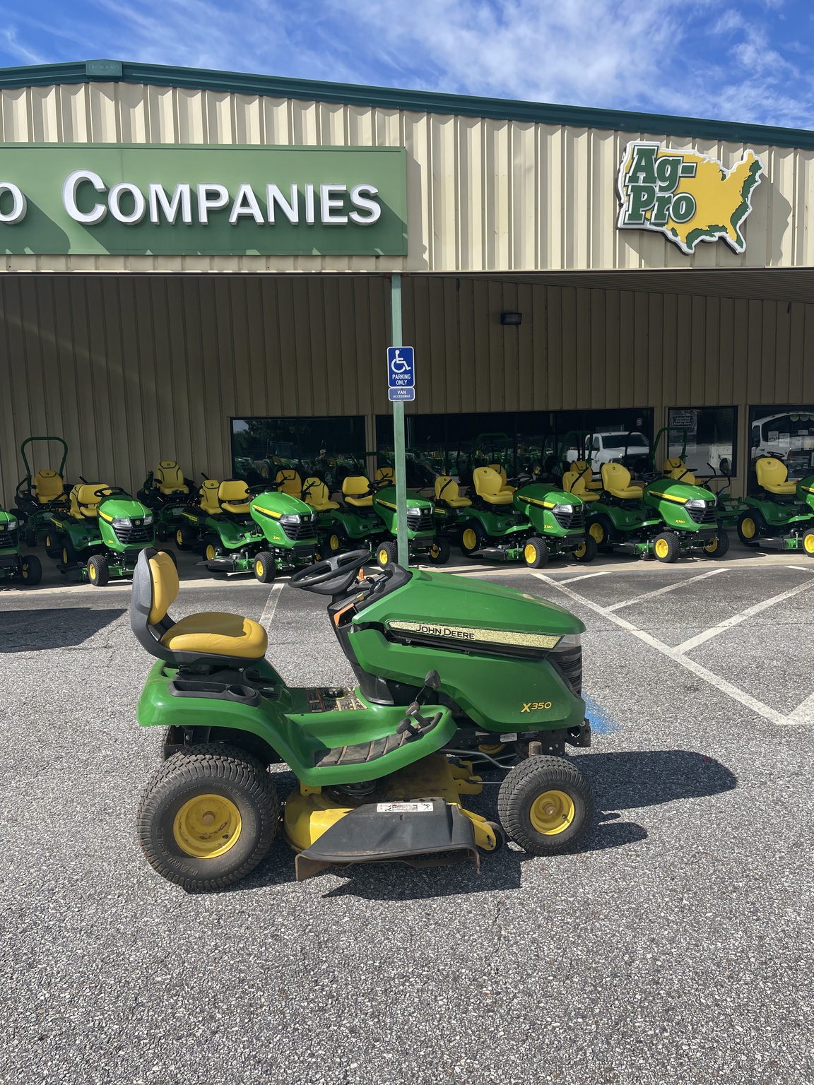 2016 John Deere X350 Image 1