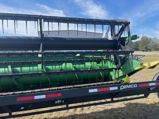 2019 John Deere 630F Image 3