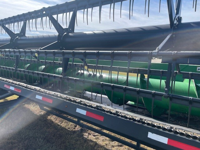 2019 John Deere 630F Image 4