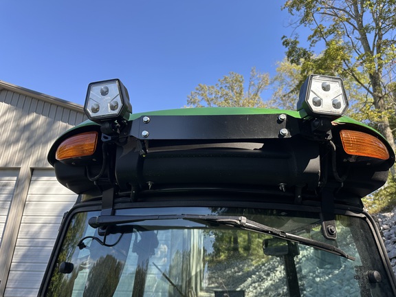 Photo of 2024 John Deere 3046R