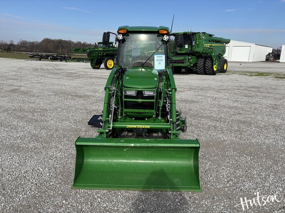 Photo of 2024 John Deere 3046R