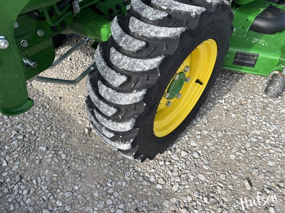 Photo of 2024 John Deere 3046R