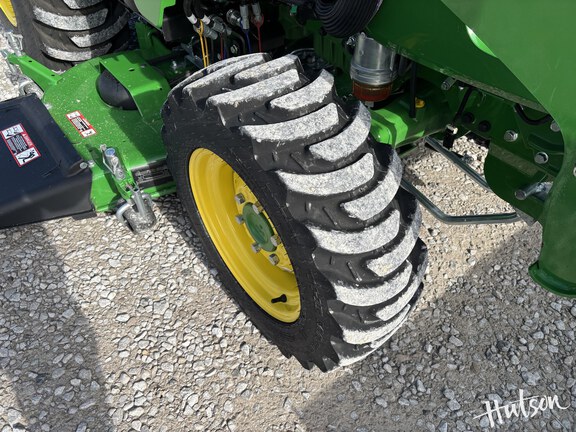 Photo of 2024 John Deere 3046R
