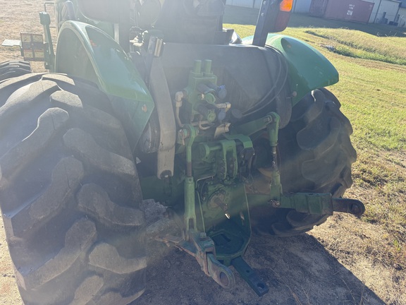 2015 John Deere 5085E-6