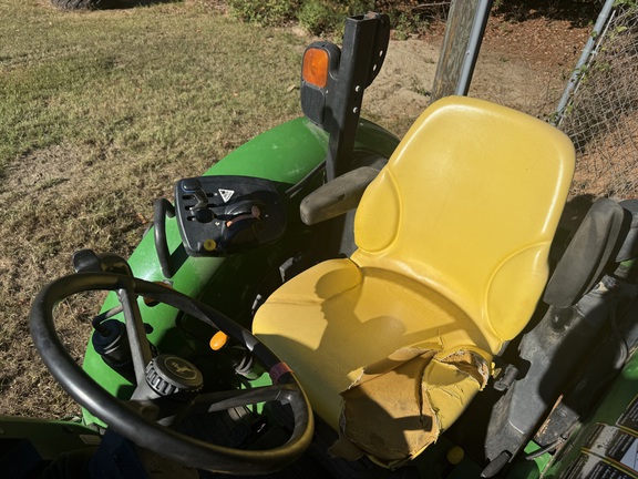 2015 John Deere 5085E-9