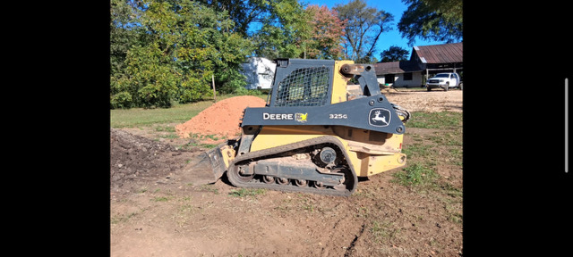 2022 John Deere 325G Image 1
