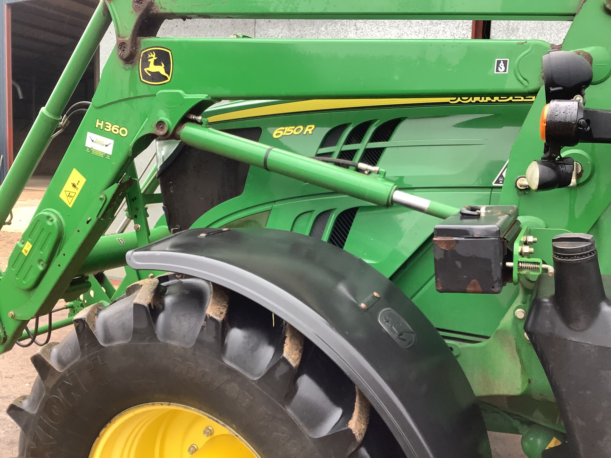 2014 John Deere 6150R