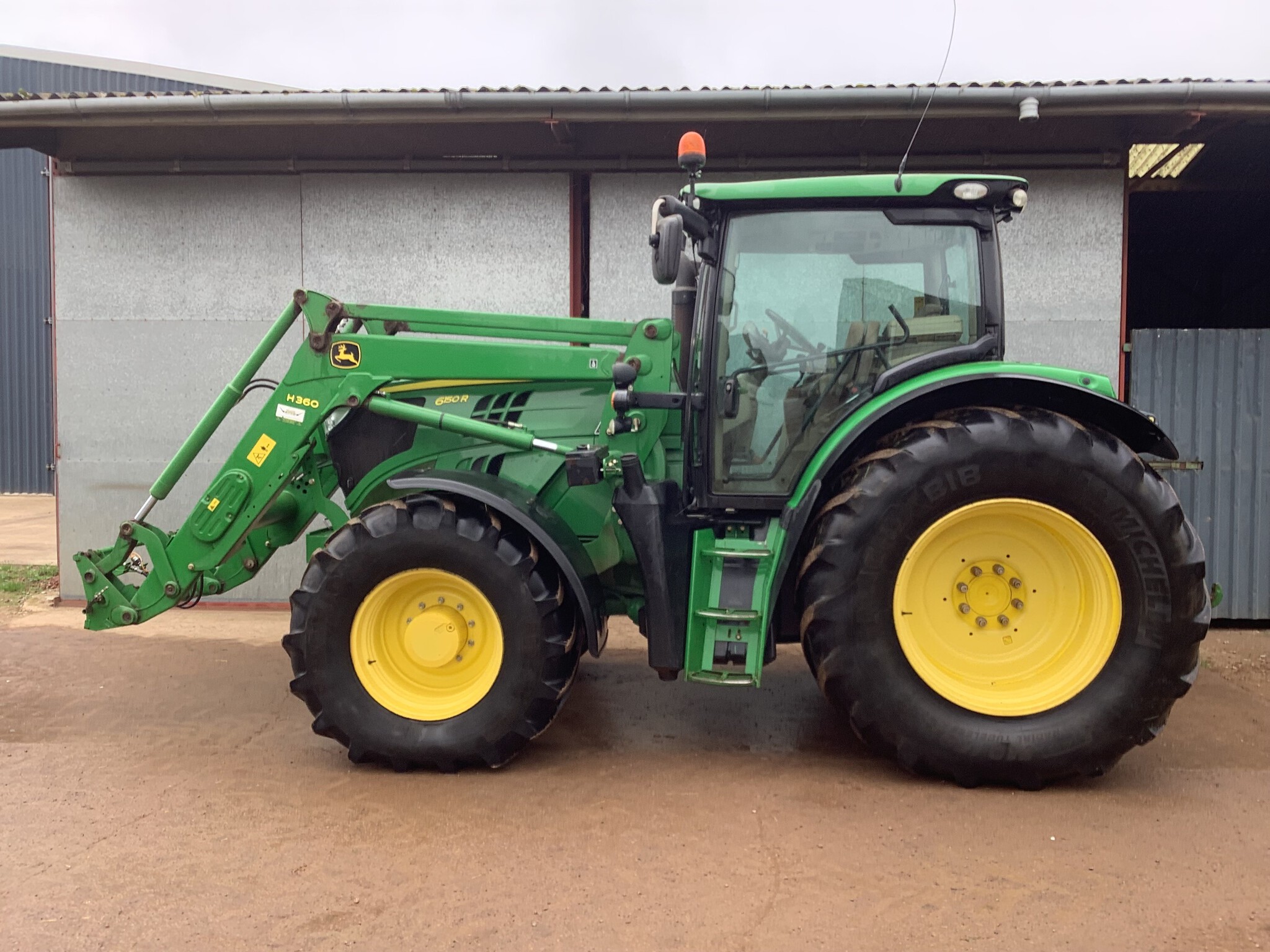 2014 John Deere 6150R