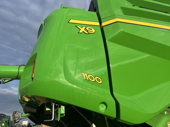 Used 2025 John Deere X9 1100 Combines at Horizon Ag & Turf in High Prairie, AB - Photo12
