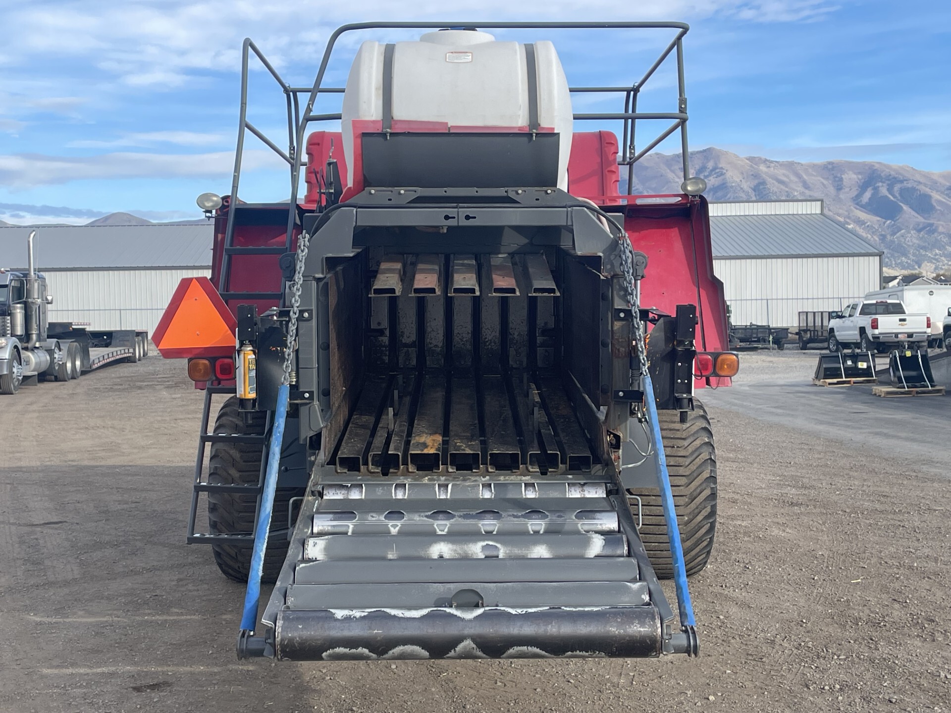 2013 Massey Ferguson 2170 Image 6