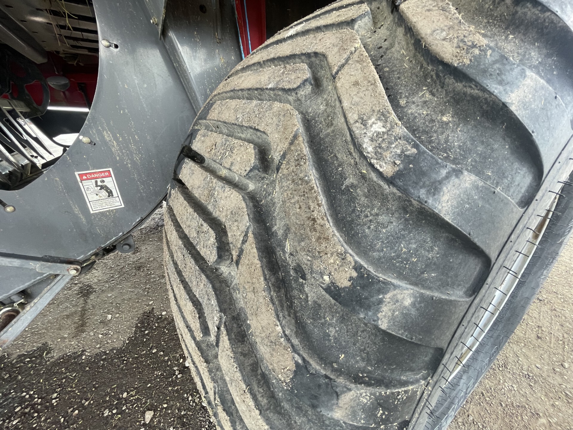 2013 Massey Ferguson 2170 Image 10