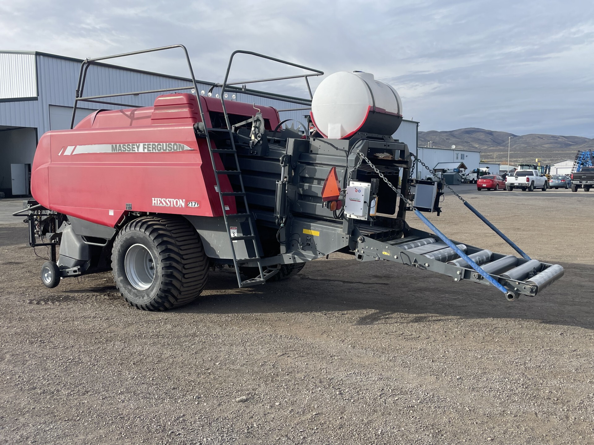 2013 Massey Ferguson 2170 Image 7