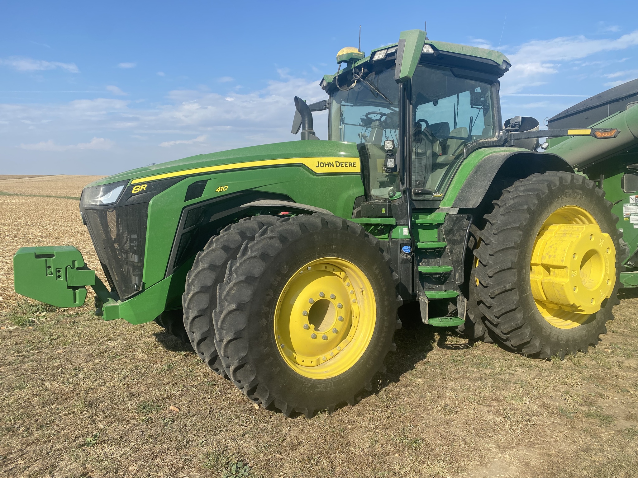 2022 John Deere 8R 410 Image 1