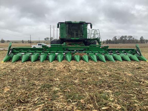 Photo of 2021 John Deere C16F