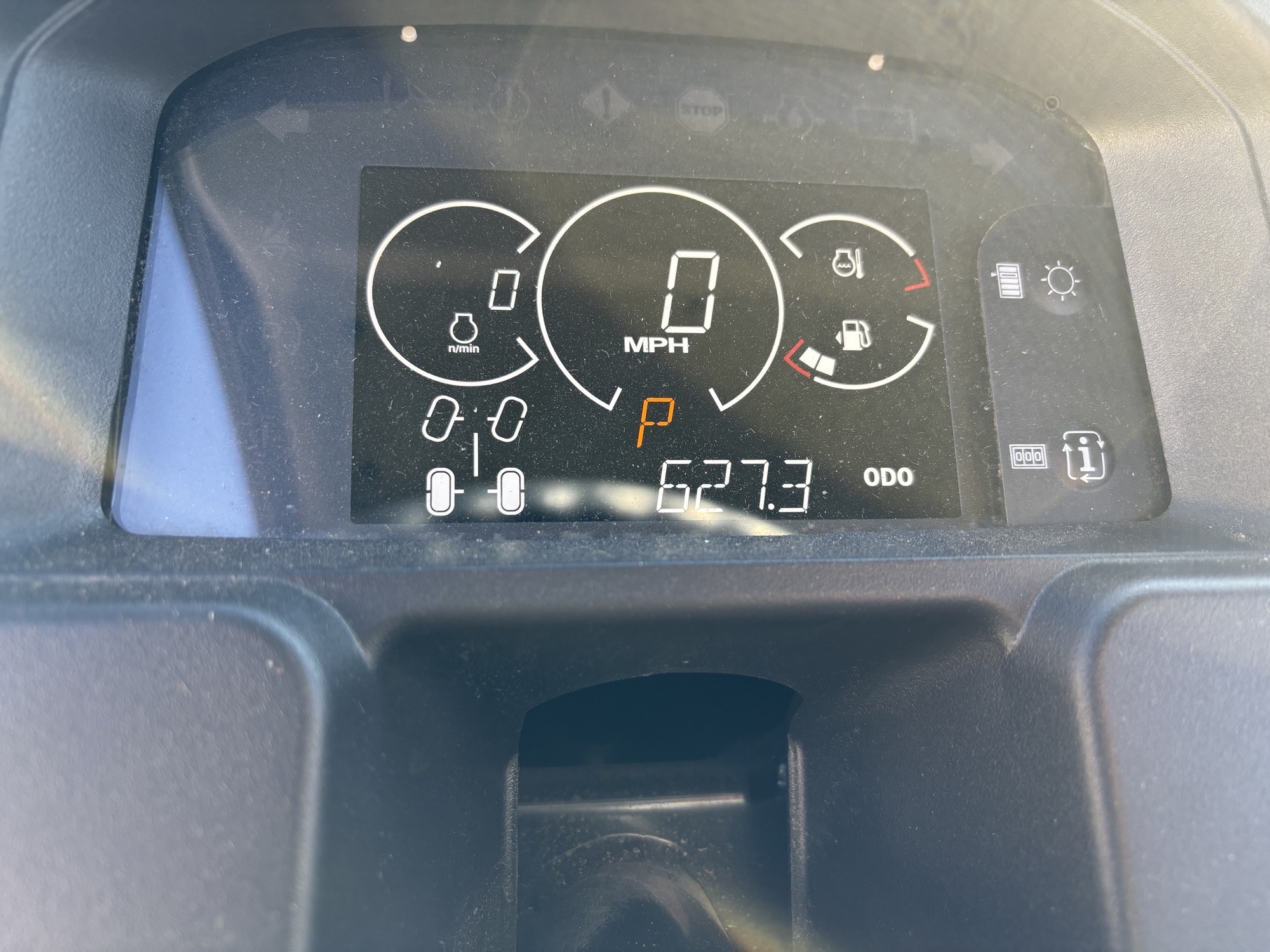 Used 2024 John Deere XUV 835M ATVs & Gators at Koenig Equipment in Lebanon, OH - PhotoXL11