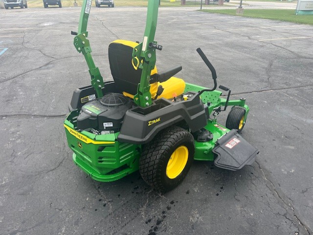 2025 John Deere Z530M Image 4