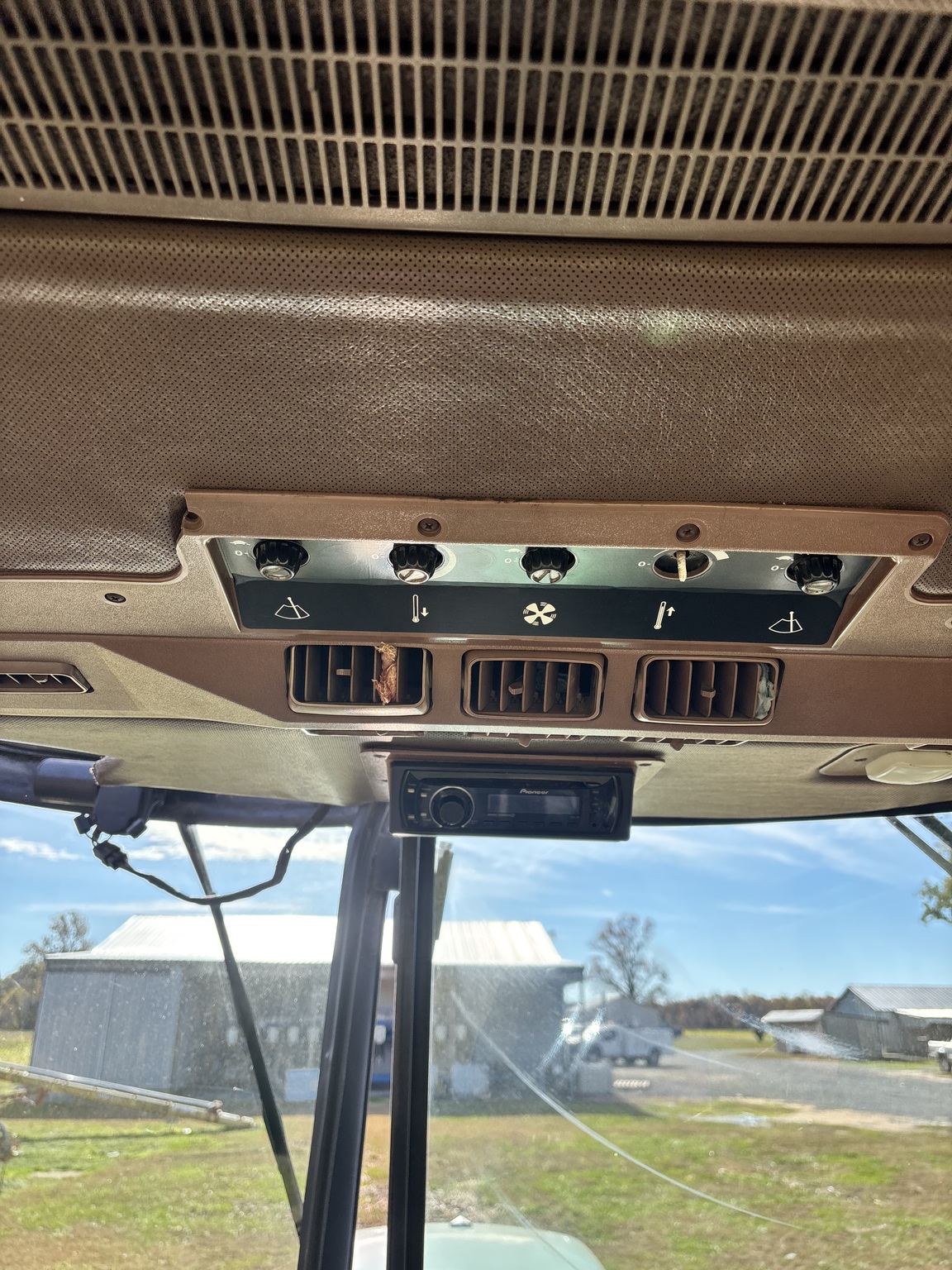 1986 John Deere 8650 Image 5