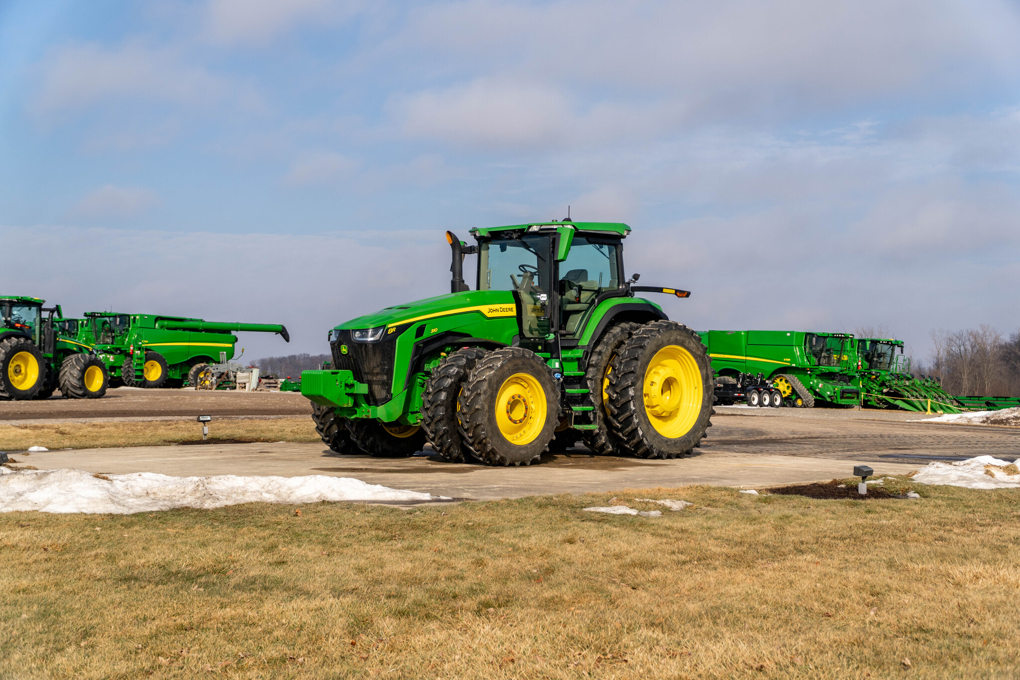 Used 2022 John Deere 8R 310 Row Crop Tractors at Koenig Equipment in Anna, OH - PhotoXL0