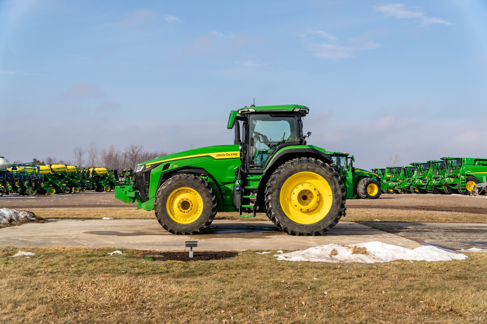 Used 2022 John Deere 8R 310 Row Crop Tractors at Koenig Equipment in Anna, OH - PhotoXL1
