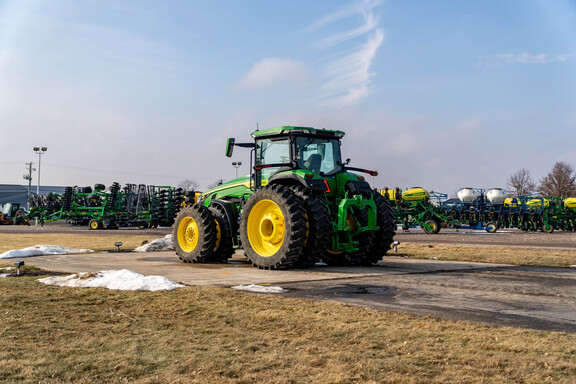 Used 2022 John Deere 8R 310 Row Crop Tractors at Koenig Equipment in Anna, OH - Photo2