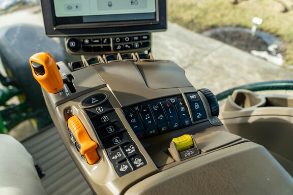 Used 2022 John Deere 8R 310 Row Crop Tractors at Koenig Equipment in Anna, OH - Photo32