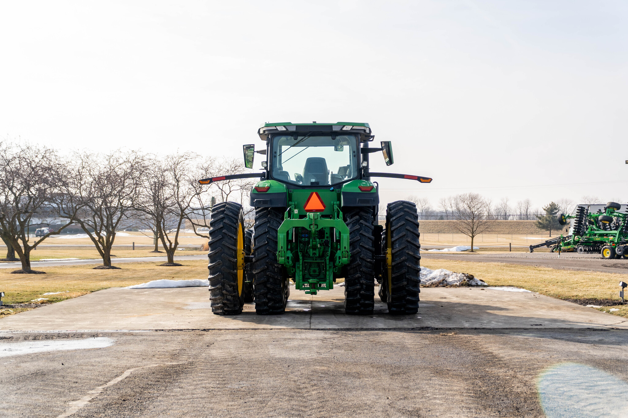 Used 2022 John Deere 8R 310 Row Crop Tractors at Koenig Equipment in Anna, OH - PhotoXL3