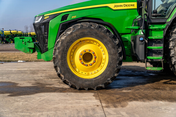 Used 2022 John Deere 8R 310 Row Crop Tractors at Koenig Equipment in Anna, OH - Photo9