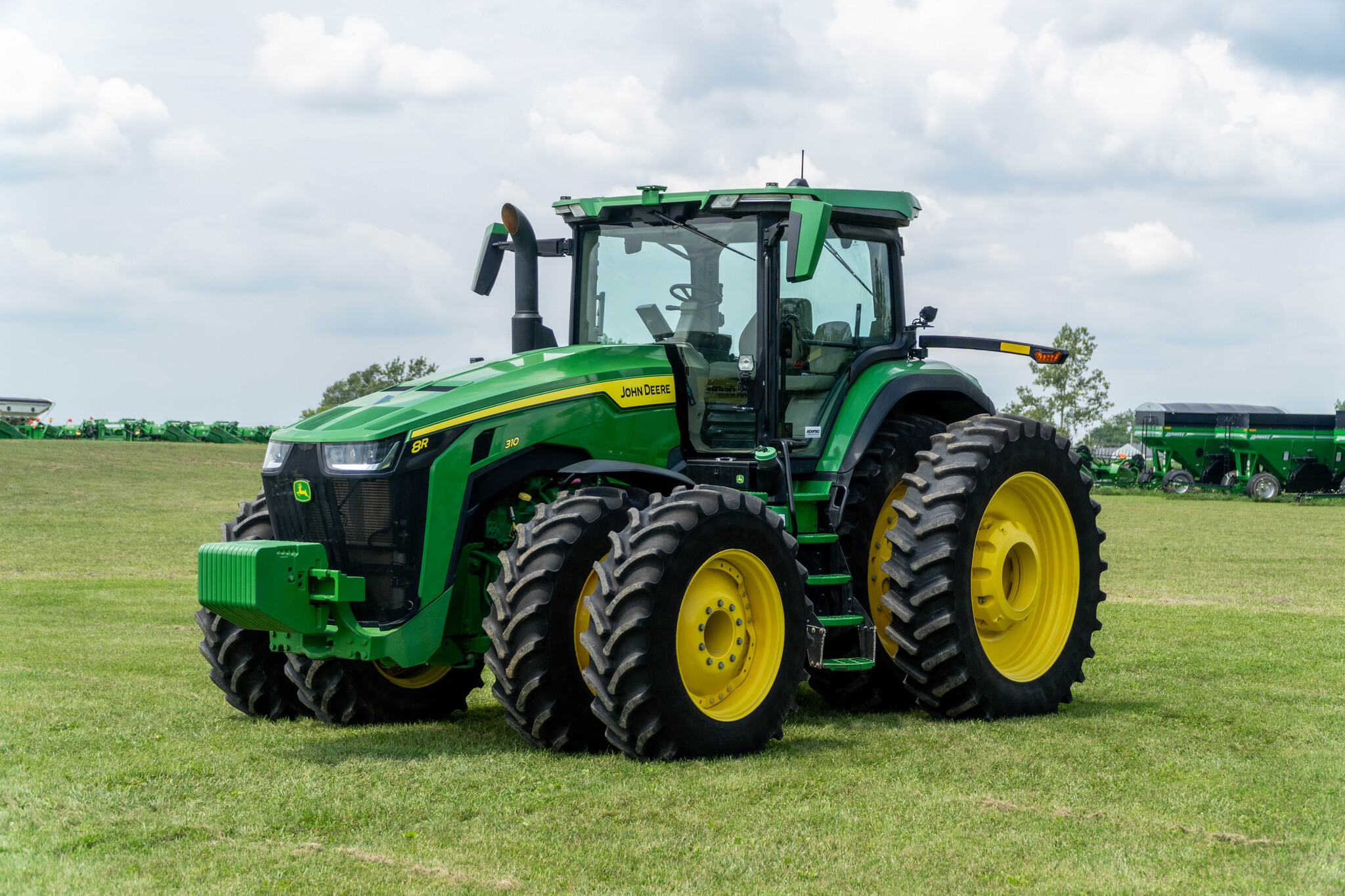 Used 2022 John Deere 8R 310 Row Crop Tractors at Koenig Equipment in Anna, OH - PhotoXL0