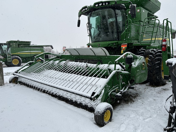 Used 2013 John Deere S670 Combines at Horizon Ag & Turf in Westlock, AB - Photo14