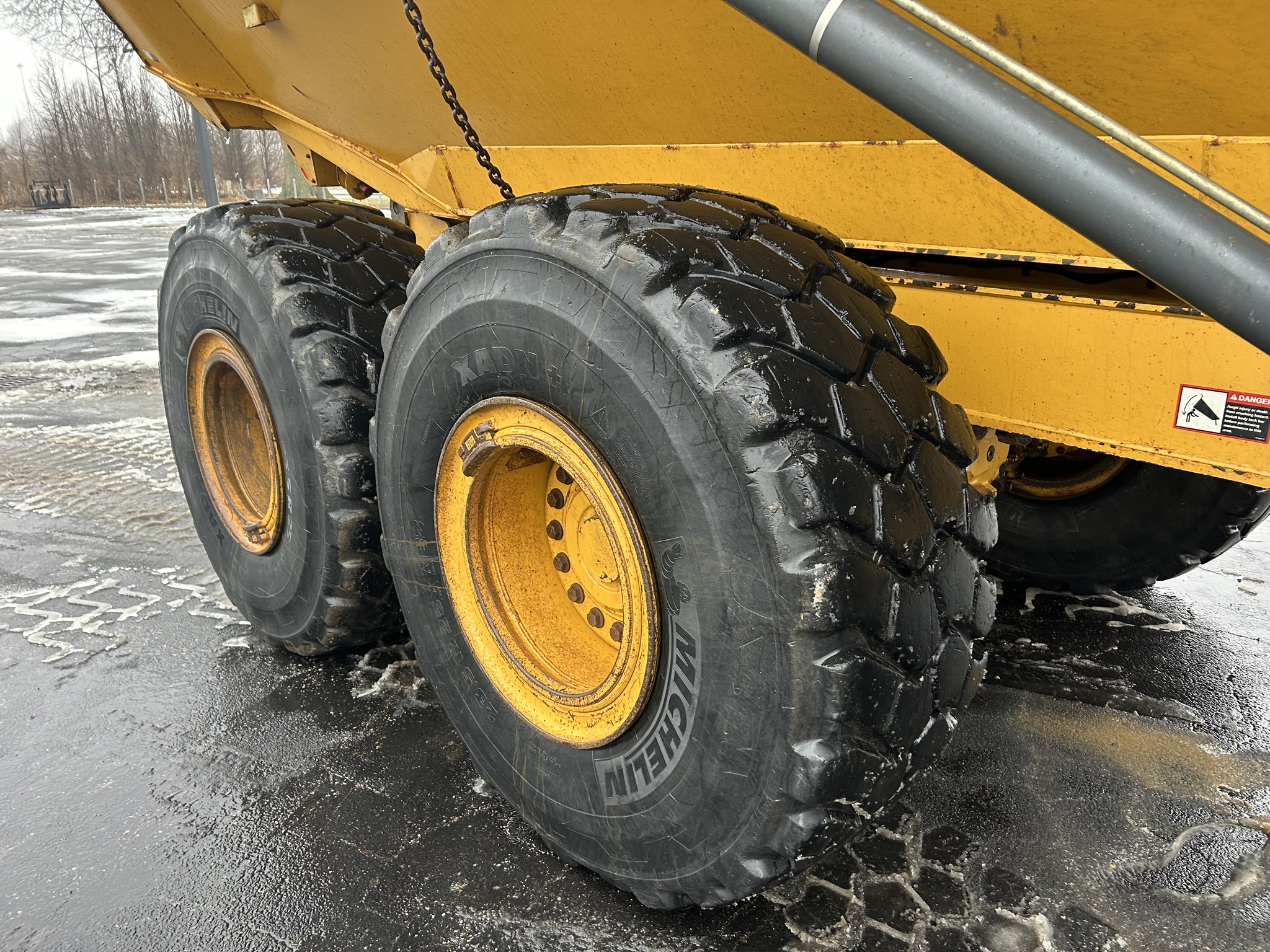 2018 John Deere 260E Image 6