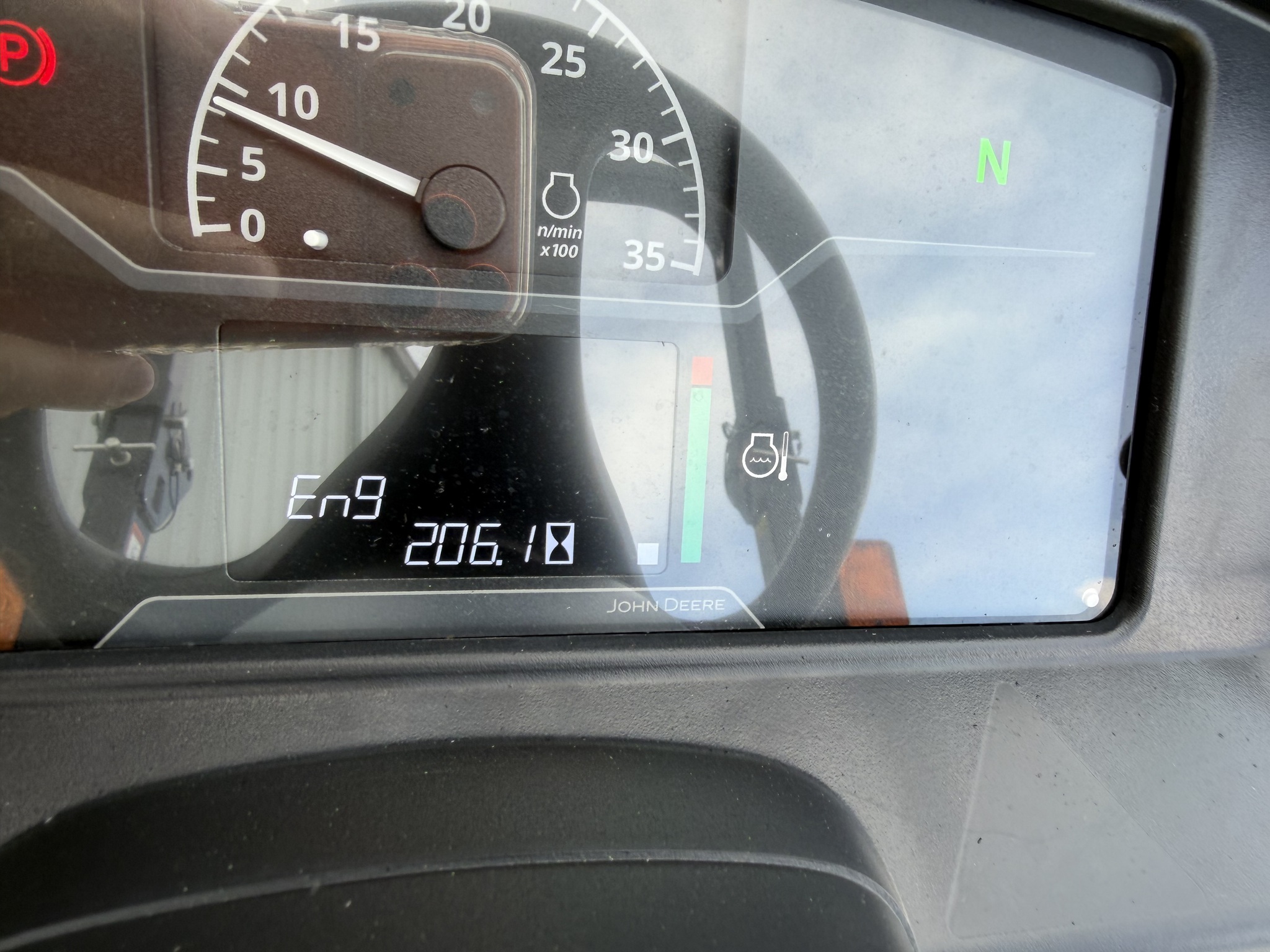 2025 John Deere 3032E Image 16