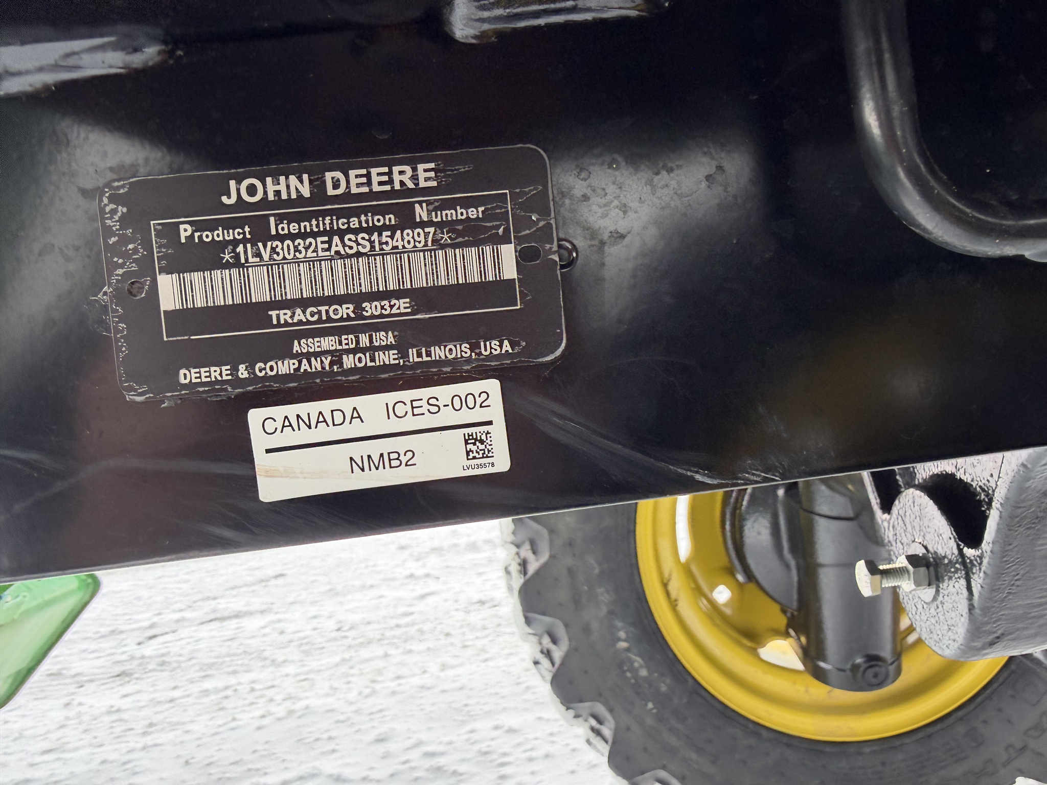 2025 John Deere 3032E Image 20