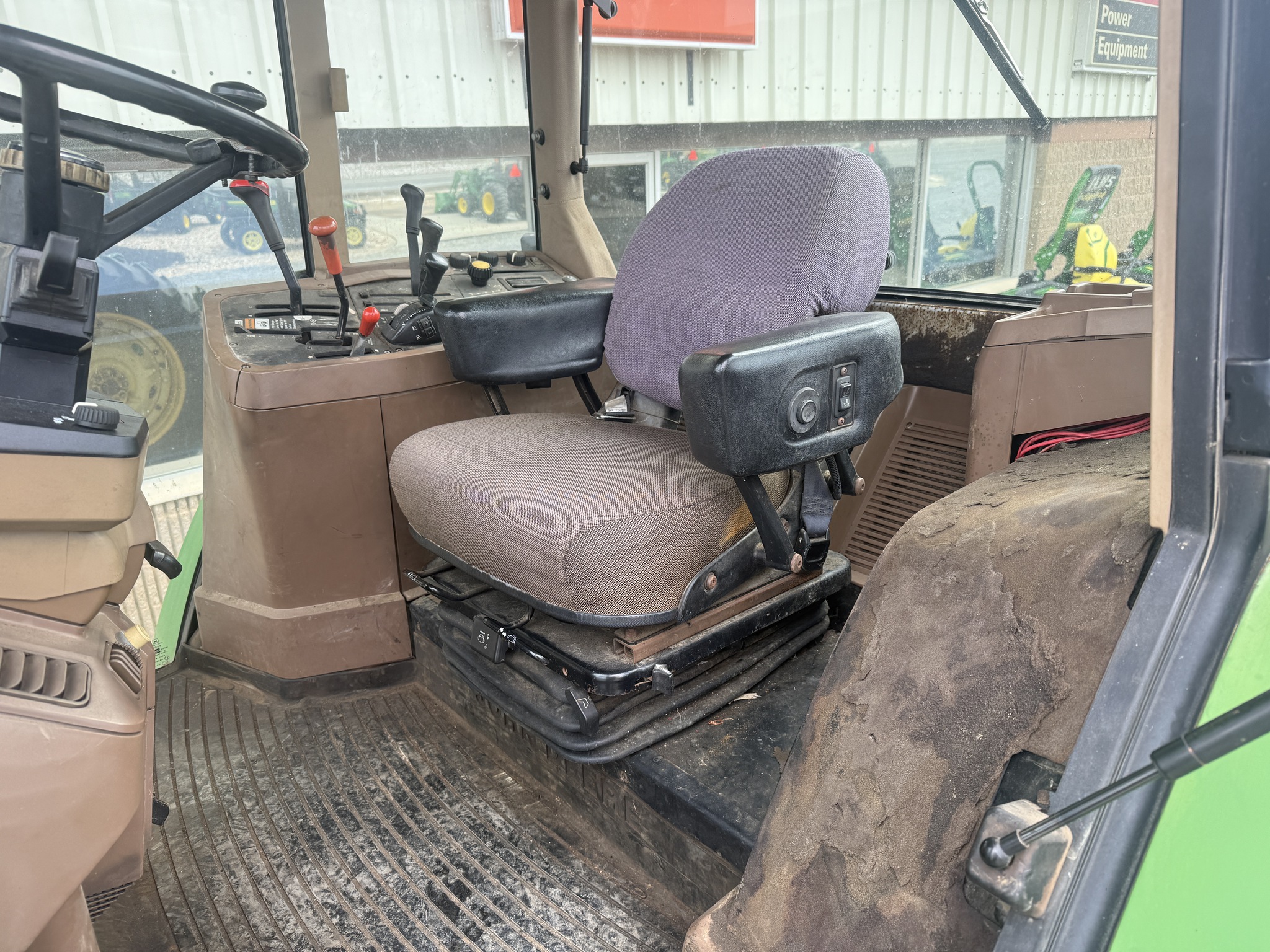 1995 John Deere 7700 Image 10