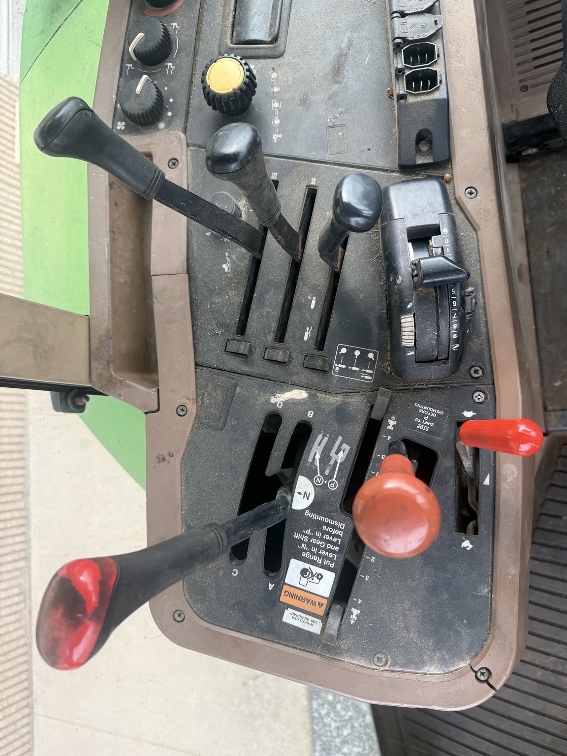 1995 John Deere 7700 Image 9