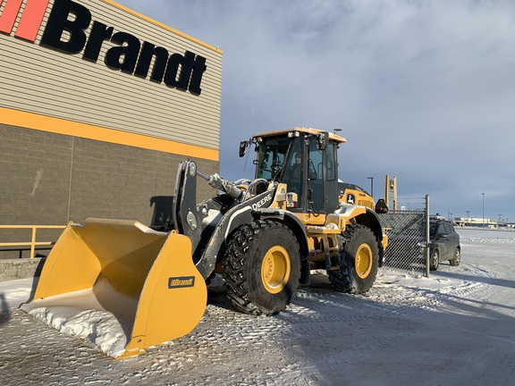 2024 John Deere 544 P