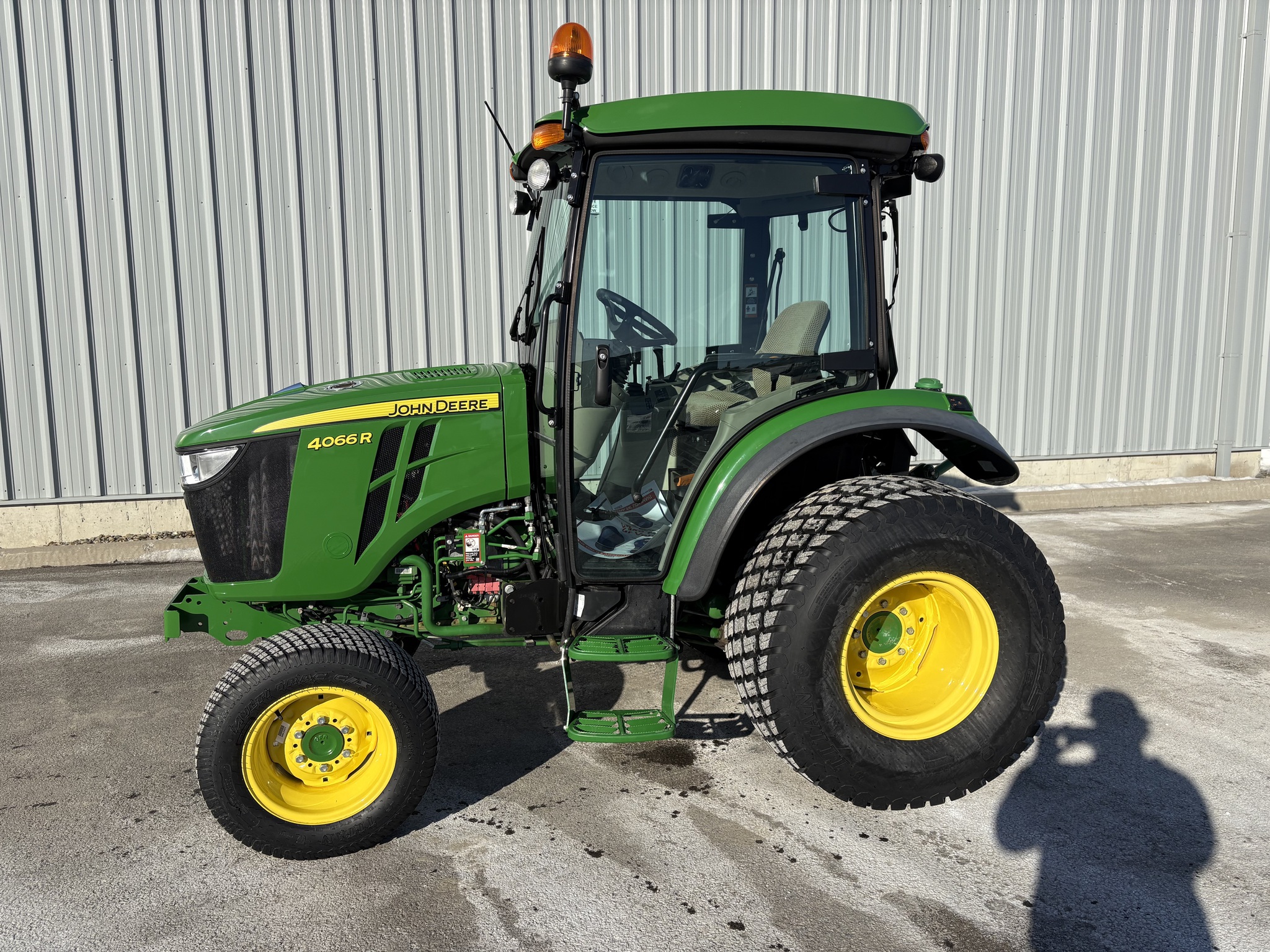 2022 John Deere 4066R Image 1
