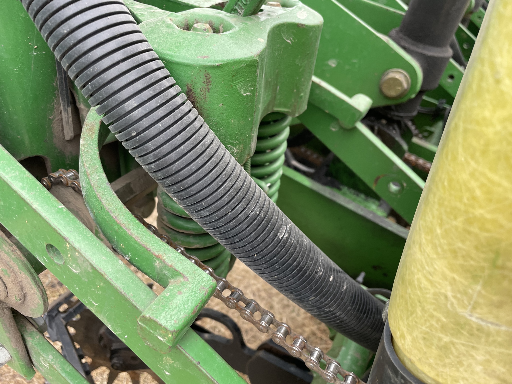  2000 John Deere 1770 at Heritage Tractor in Geneseo, IL